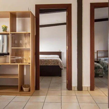 Alluring Holiday In Cutiellos With Swimming Pool Prázdninový dům Belmonte De Miranda