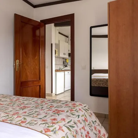 Alluring Holiday In Cutiellos With Swimming Pool Belmonte De Miranda